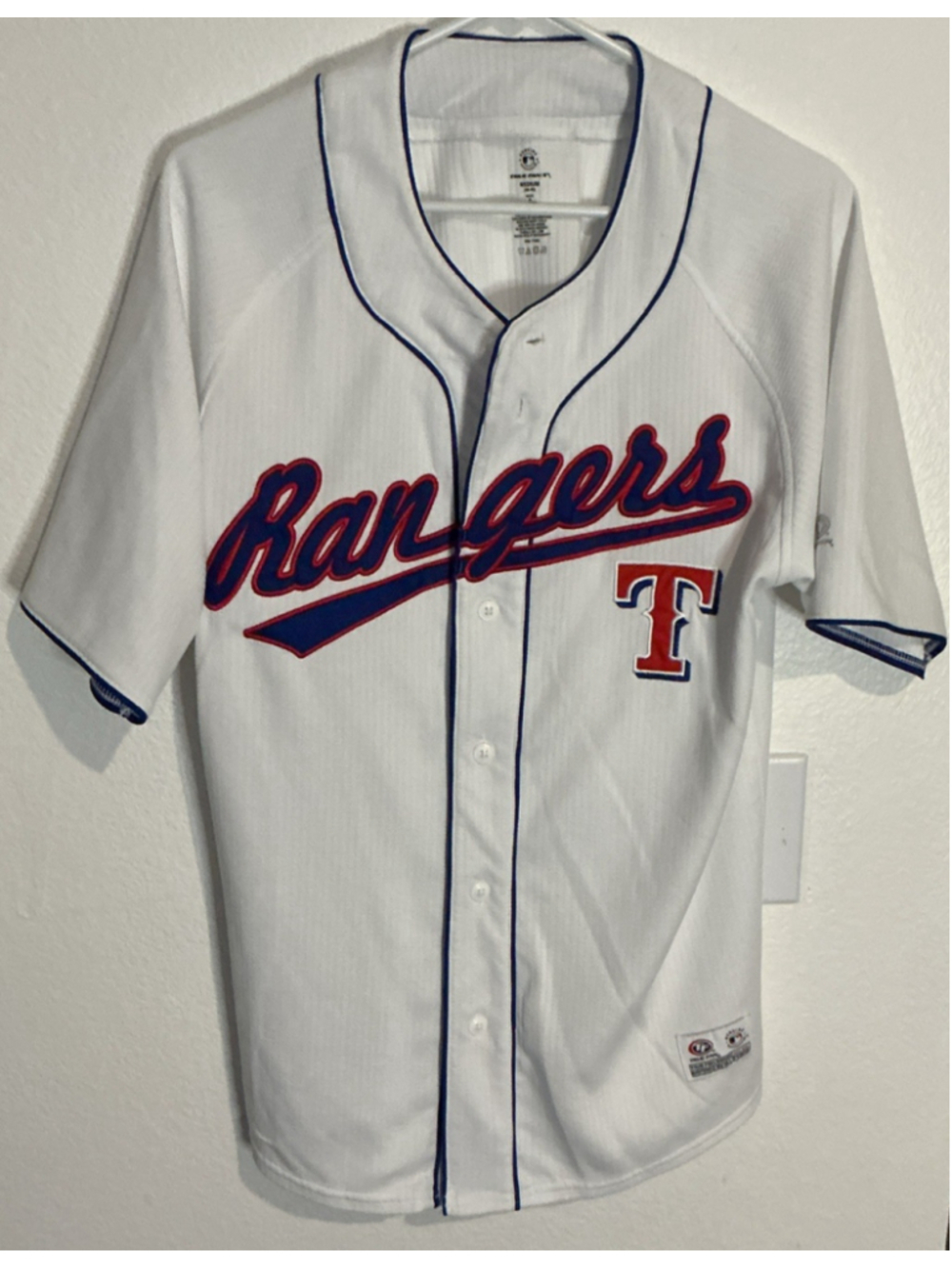 Majestic Texas Rangers Baseball Jersey Size M.( 38-40 )